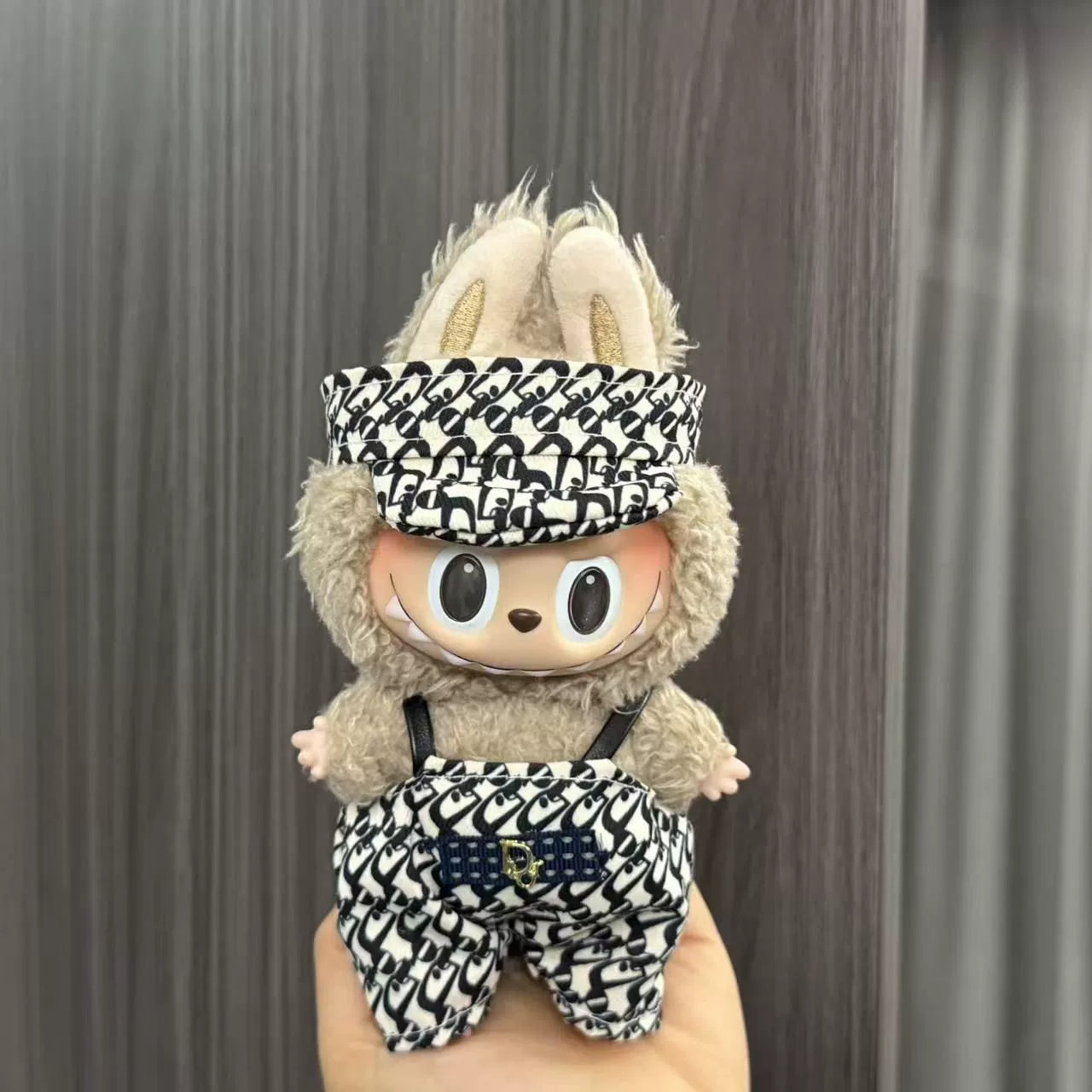(Clothes only) Labubu doll clothes 17cm pendant first and second generation vinyl plush doll replacement clothes set